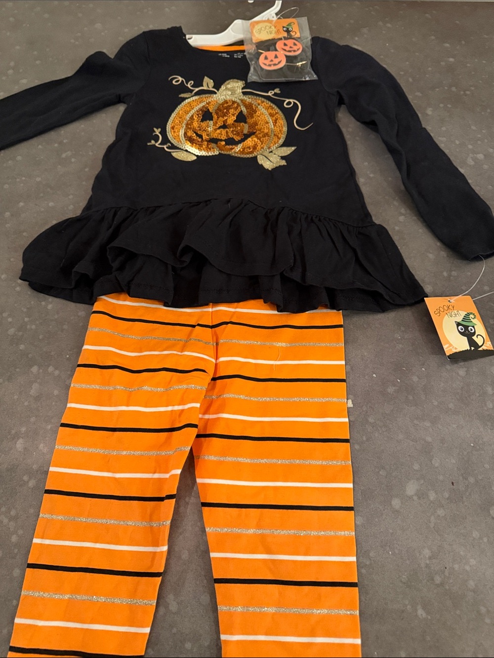 Halloween Pumpkin Ruffle Top & Striped Leggings Set - Black & Orange